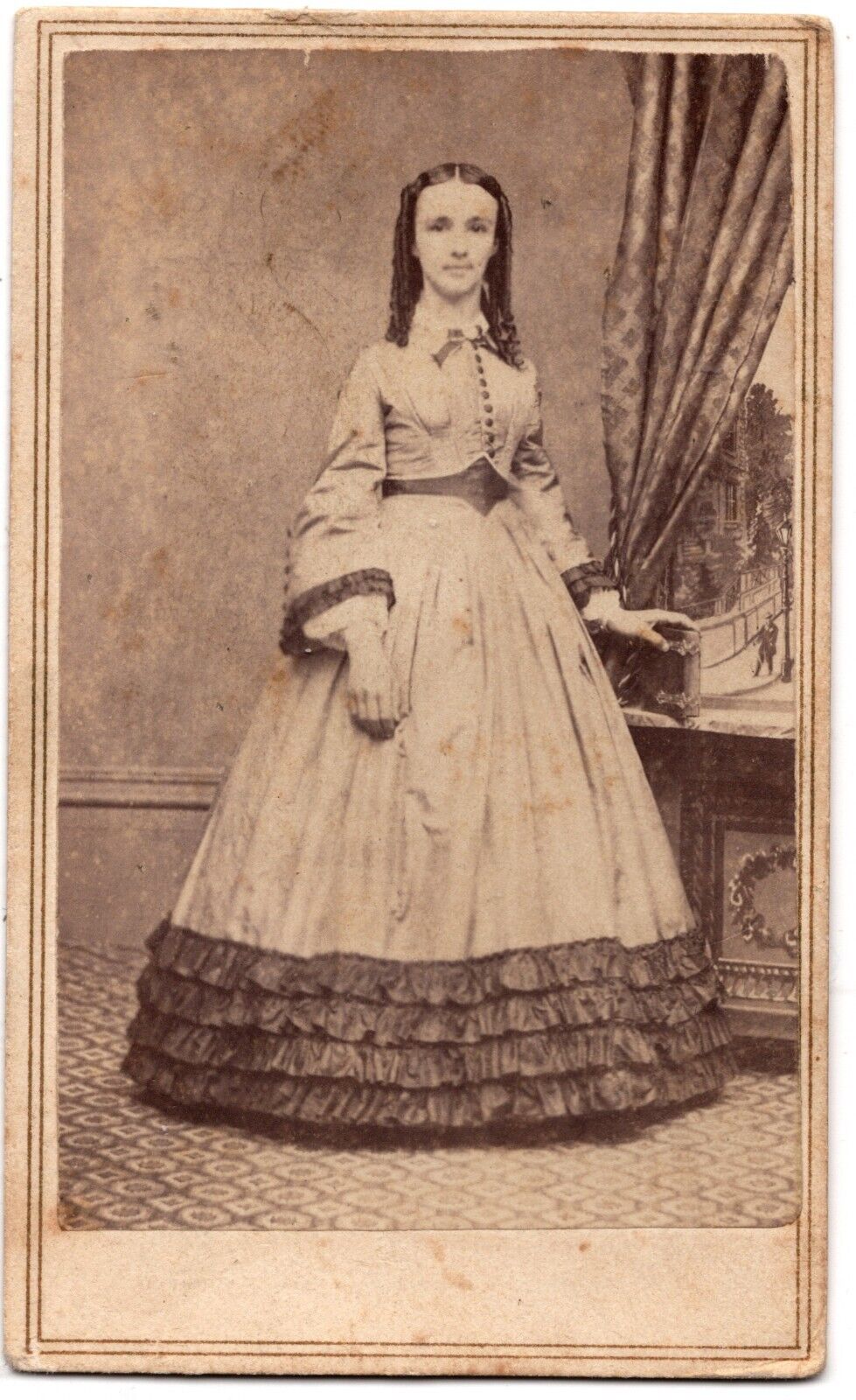 ANTIQUE CDV CIRCA 1860s GORGEOUS YOUNG LADY IN DRESS S.B. BROWN PROVIDENCE R.I.