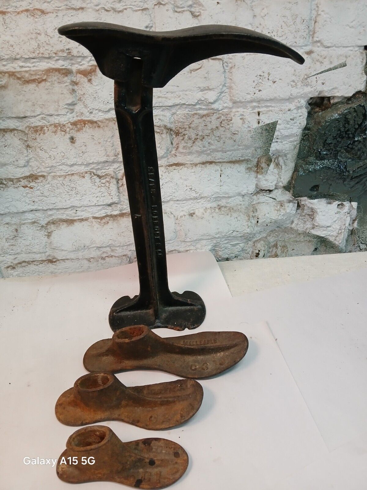 Vintage Antique Cast Iron Cobbler Shoemakers Stand Shoe Mold  Primitive Decor 