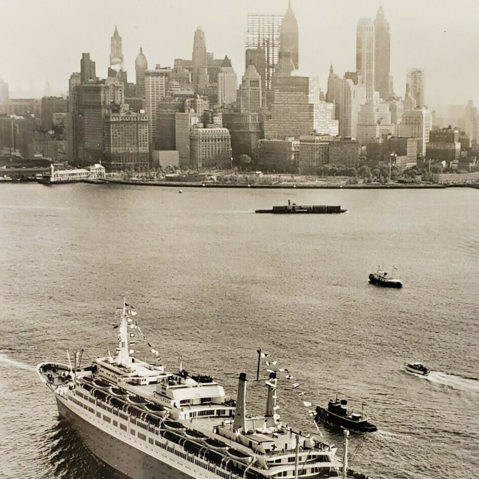 Holland-America RPPC Postcard c1960 New York City Cruise Ship SS Rotterdam K409