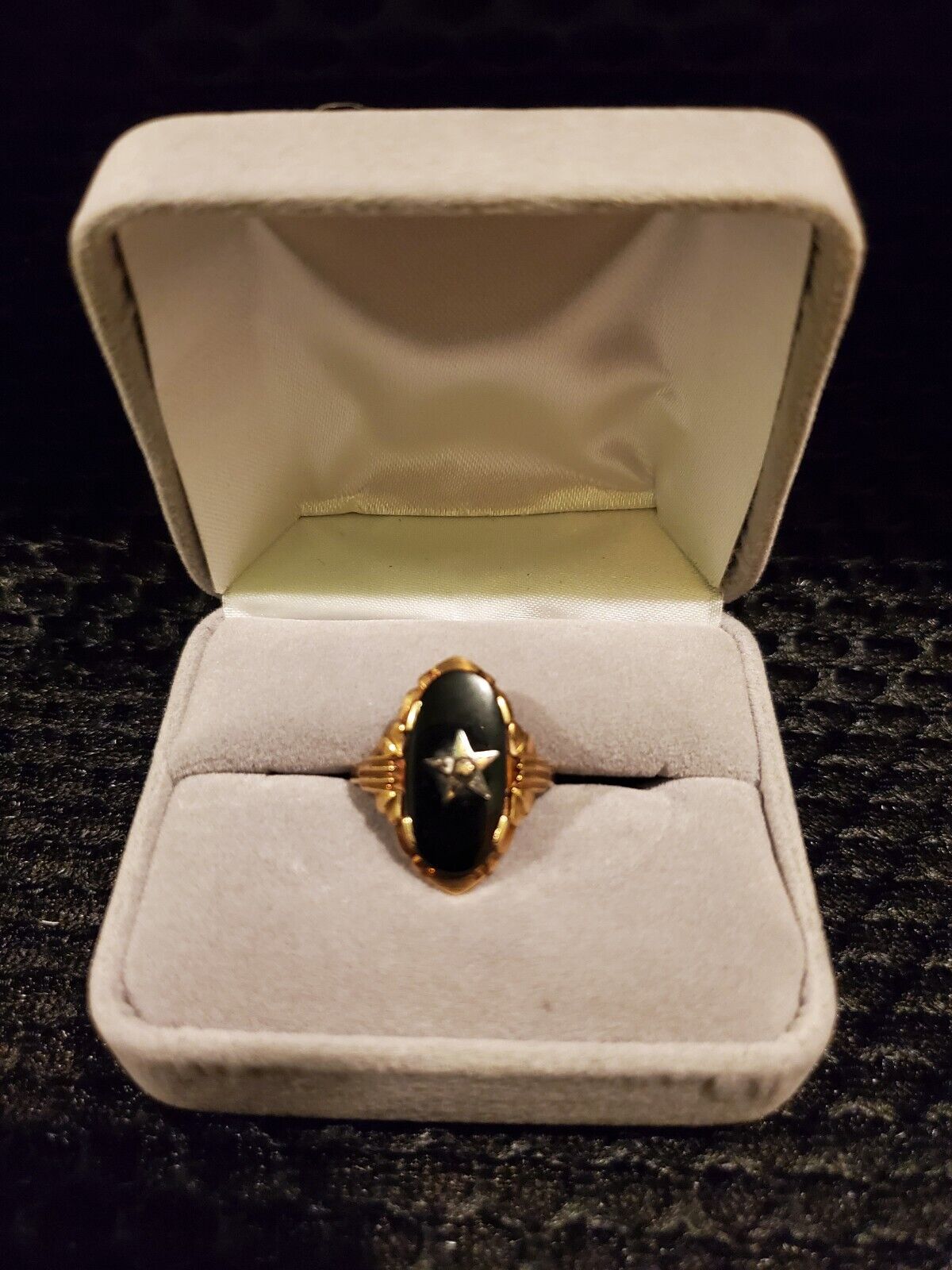 Vintage 10k Gold Masonic Ring, Order of the Eastern Star, size 7.5 Black Onyx
