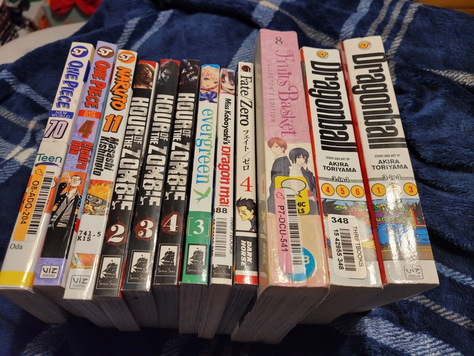 17 Volume mixed manga lot english