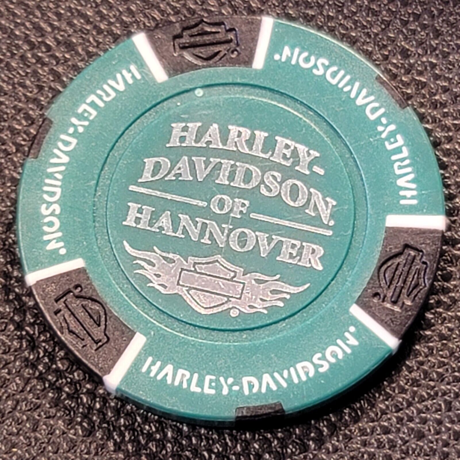 HD OF HANNOVER ~ GERMANY (Green/Black) International Harley Poker Chip