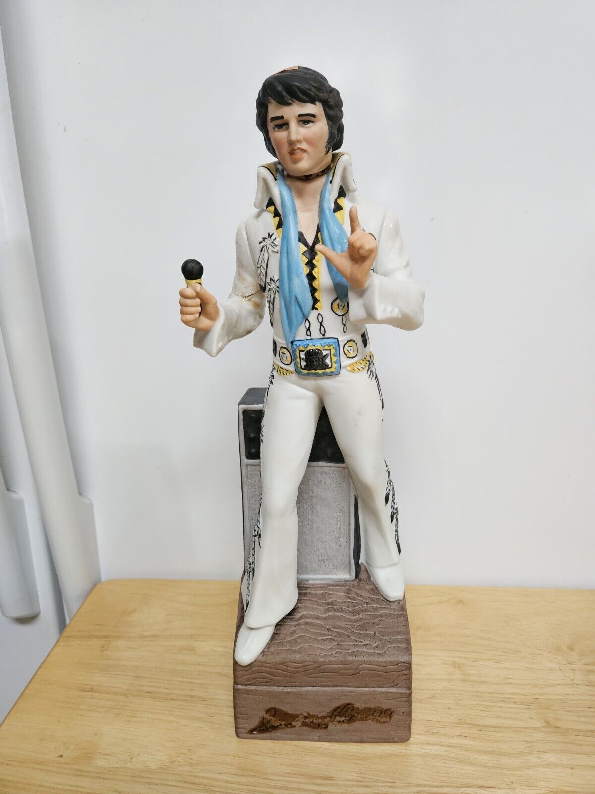 Elvis Presley 1977 McCormick  Liquor Decanter with Music Box-work Empty 