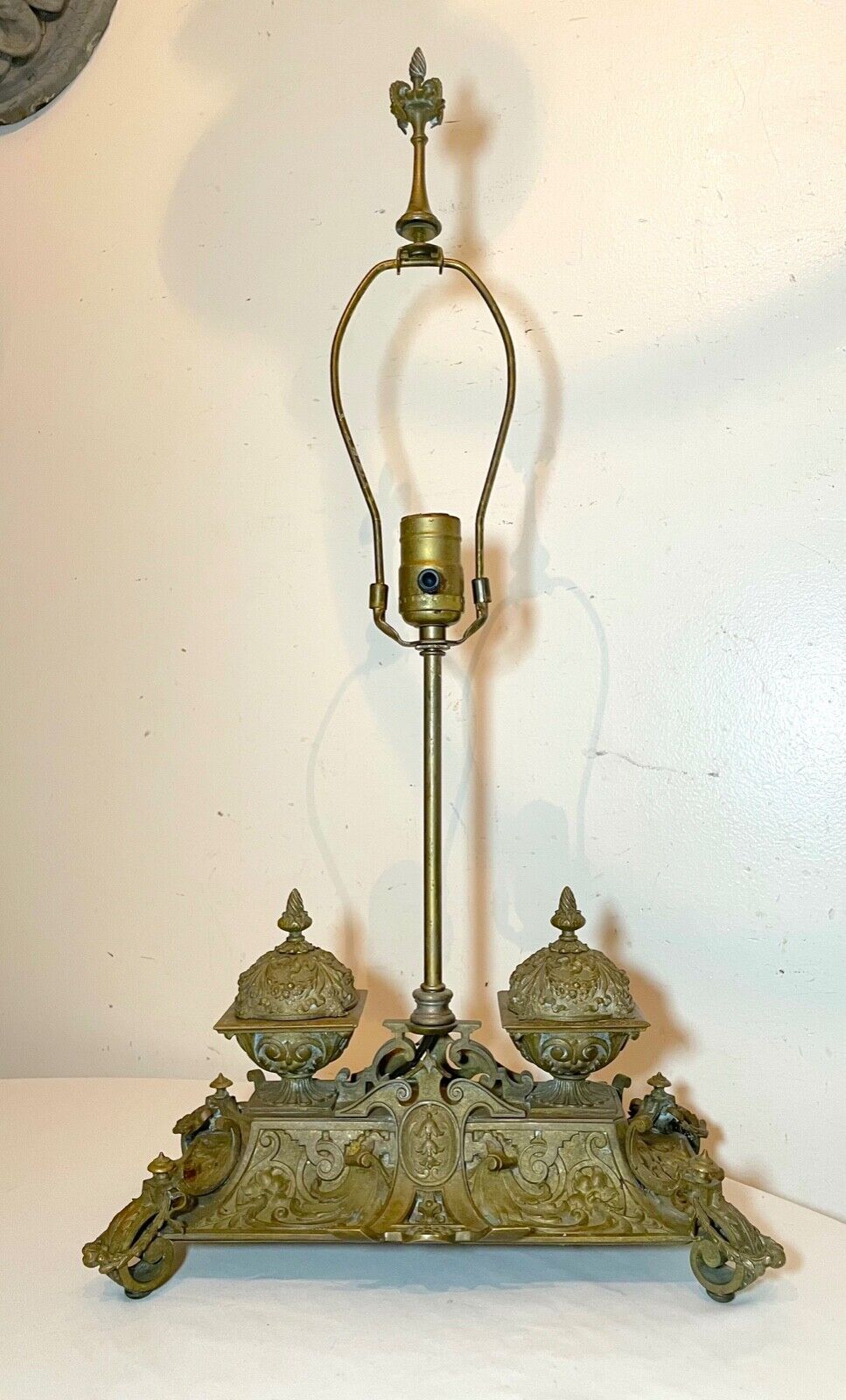 antique ornate 1800\'s Victorian gilt bronze dual inkwell desk lamp stand brass