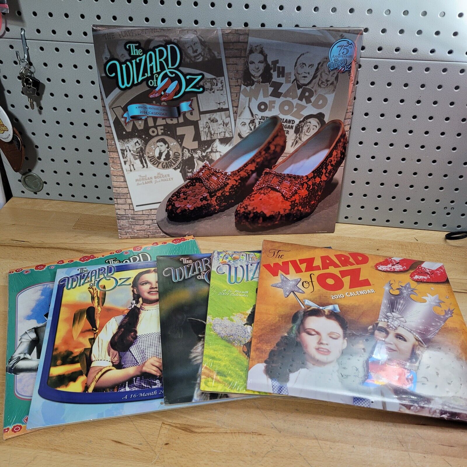 The Wizard Of Oz Calendar Collection *6 Total Unused New Calendars* 2003 04 05+