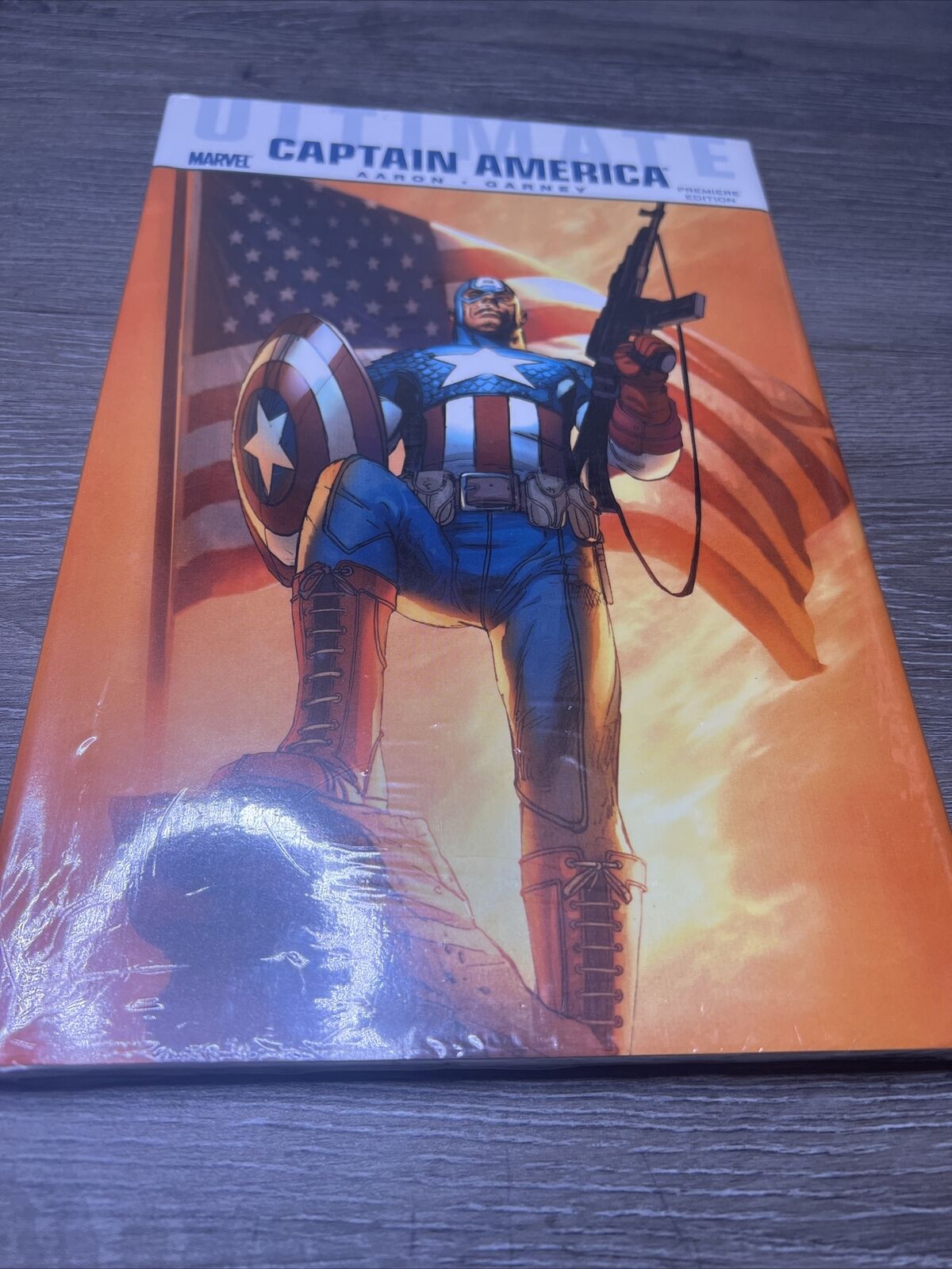 MARVEL ULTIMATE COMICS CAPTAIN AMERICA Premiere Ed. 2011 HC (OOP) Graphic Novel