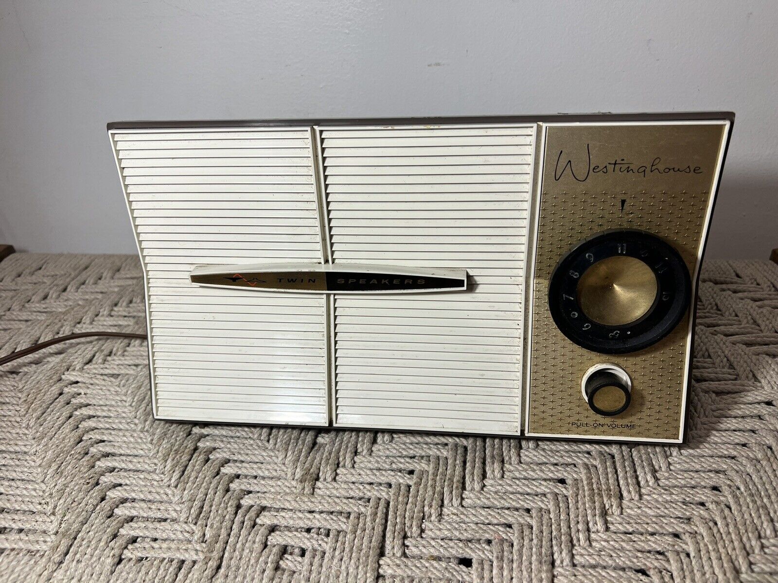 🍊Vintage 1959 Westinghouse Twin-Speaker AM Tube Radio | Model H705T5 WORKS