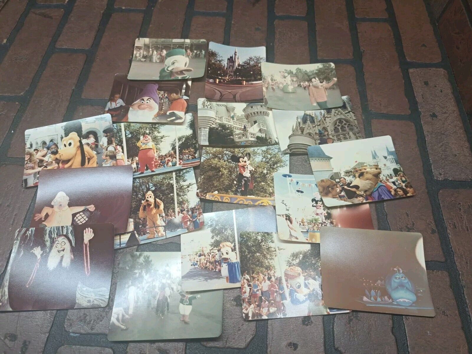 Vintage Lot of 18 1970s Walt Disney Disneyland 