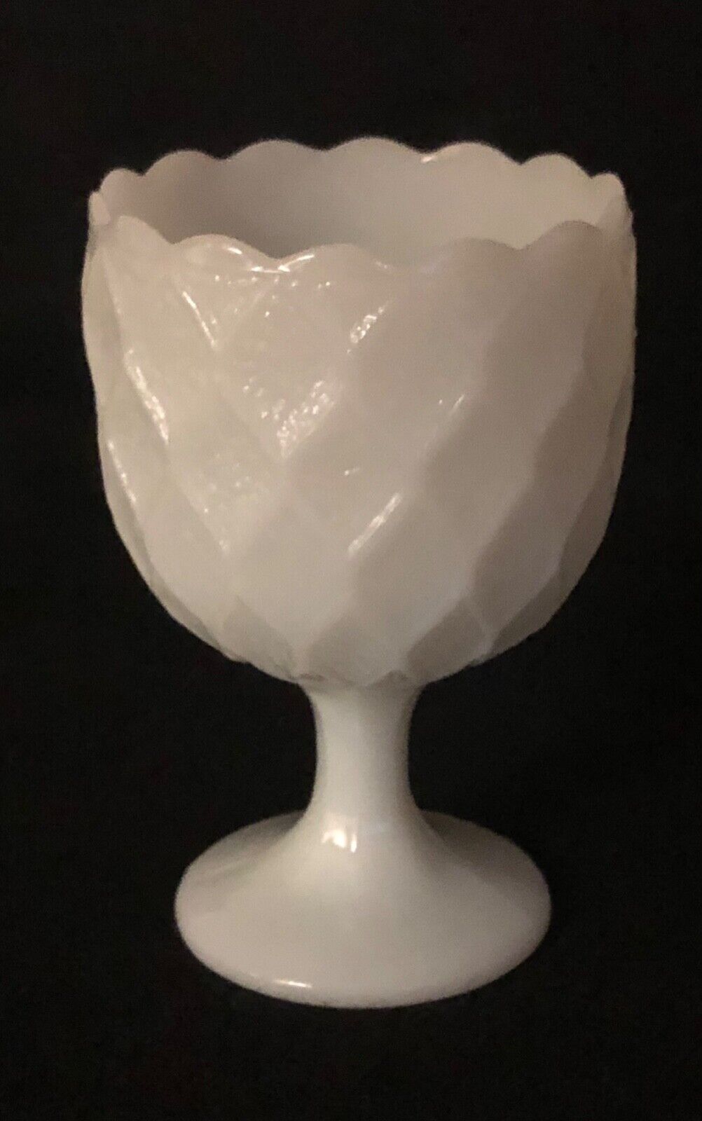 Vintage 1960’s White Milk Glass Goblet Harlequin Raised Pattern. 16 Oz. EUC.