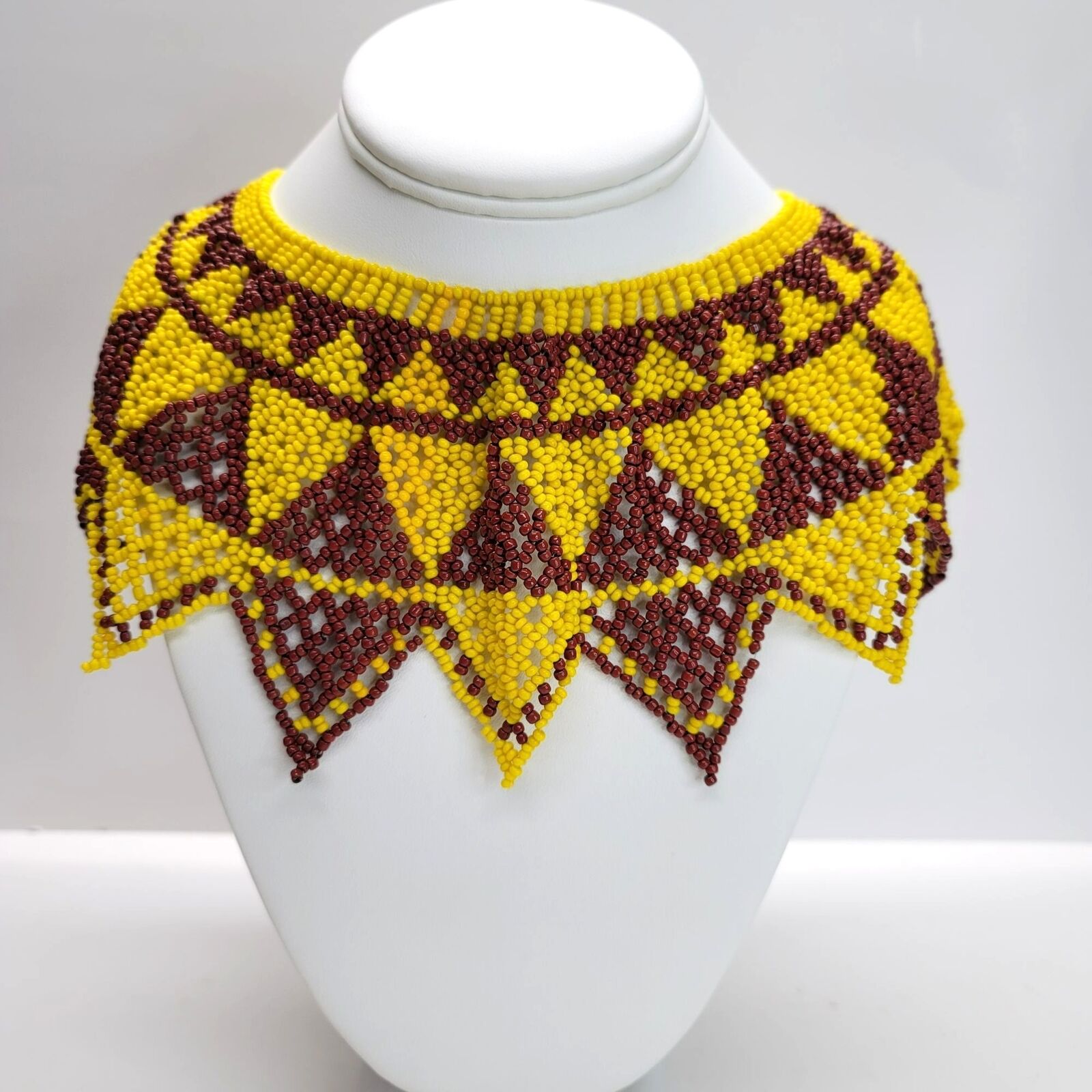 Panamanian Bead Collar Necklace Chaquira Guaymi Indian Artisan Yellow Brown LI24