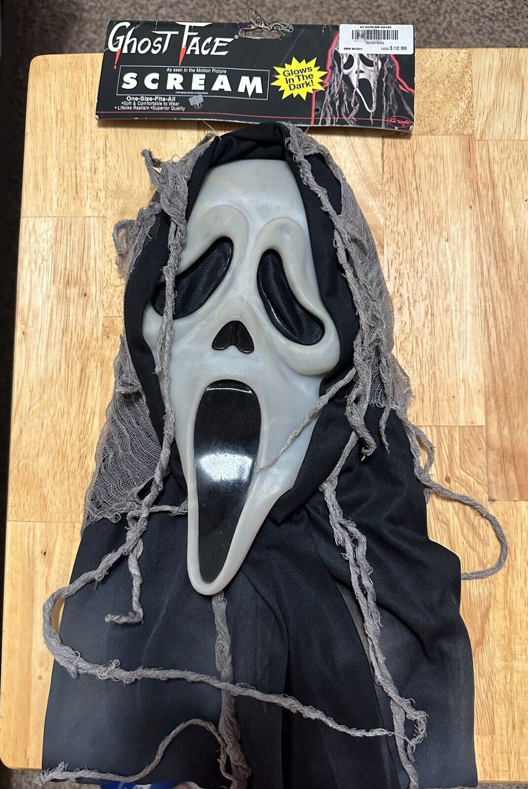 Scream Vintage Ghostface Tagged Cryptic Gauze Mask  1000 Pcs