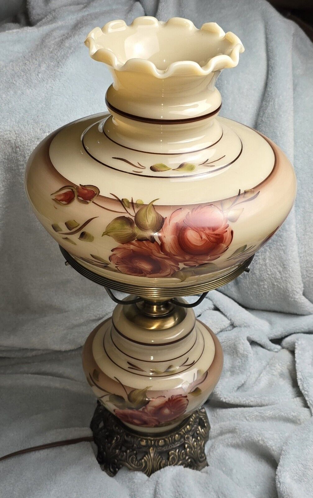 Vintage Quoizel Hurricane Lamp Roses  Floral GWTW Style Extra Nice