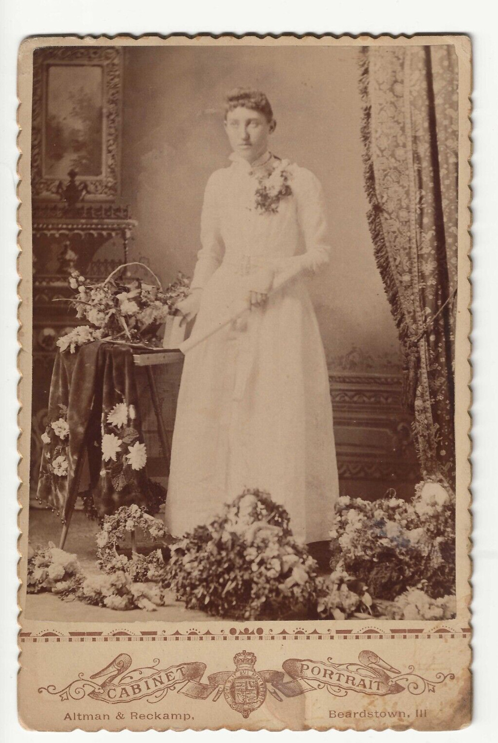 Cabinet Card Antique Photo Women in Wedding Gown c1880s Beardstown IL 6.5X4.25