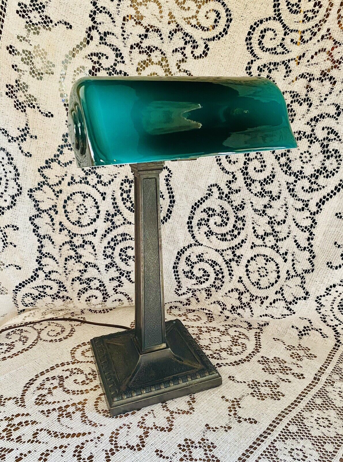 Genuine 1917 Antique Original Verdelite Brass Bankers Lamp Green Glass Shade