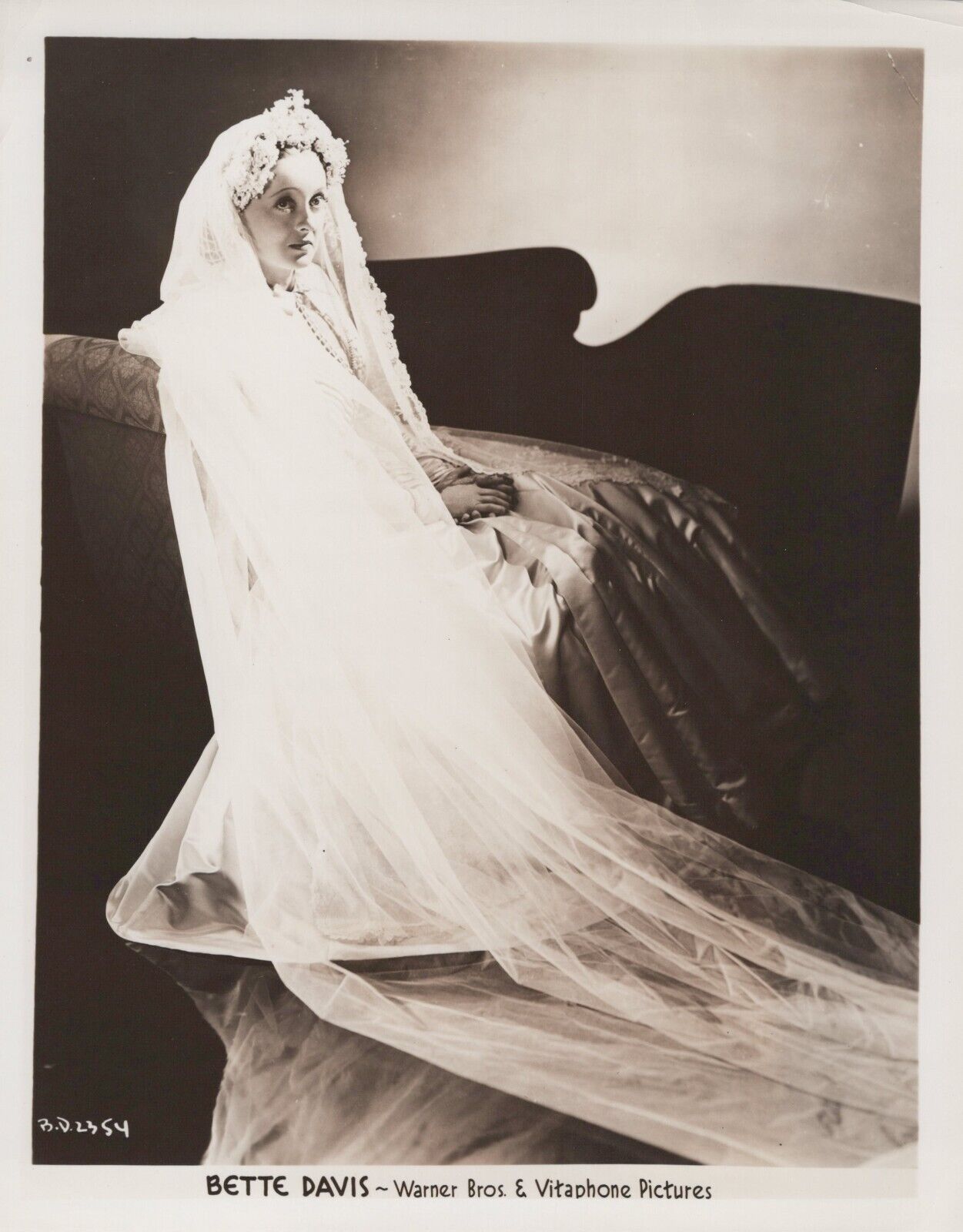 Bette Davis (1940s) ❤ Hollywood Beauty Stylish Glamorous Vintage Photo K 520