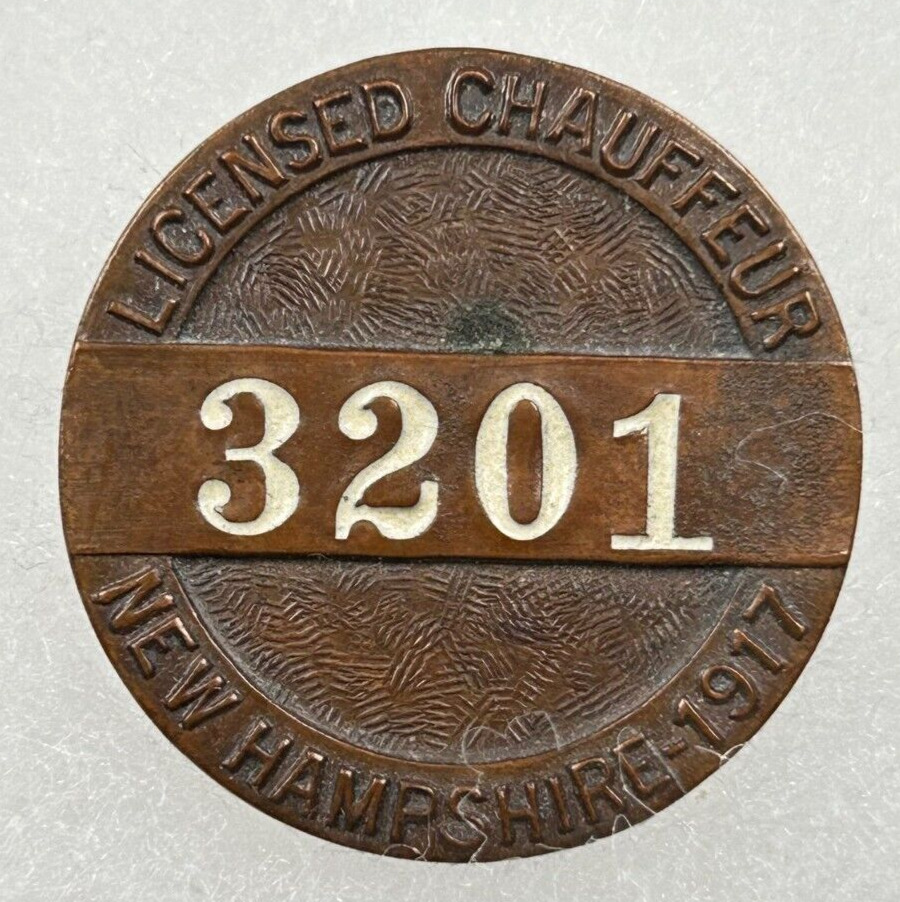 1917 NEW HAMPSHIRE CHAUFFEUR / DRIVER BADGE #3201