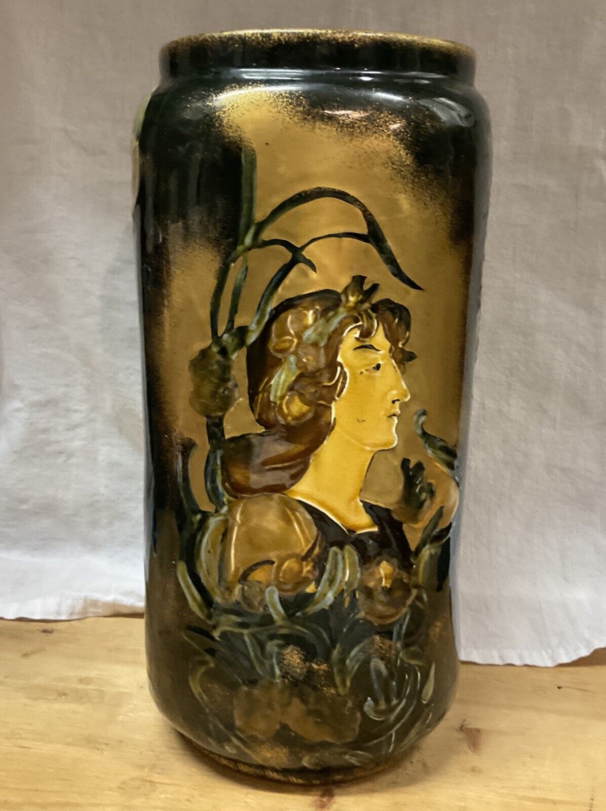 Antique Majolica Porcelain Art Nouveau Vase Thomas Forester & Sons