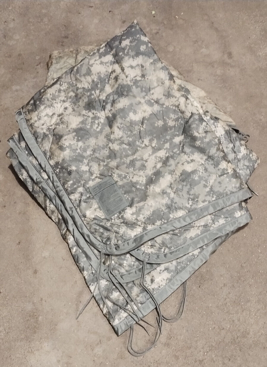 US Military Army ACU Digital Wet Weather PONCHO LINER Woobie Blanket
