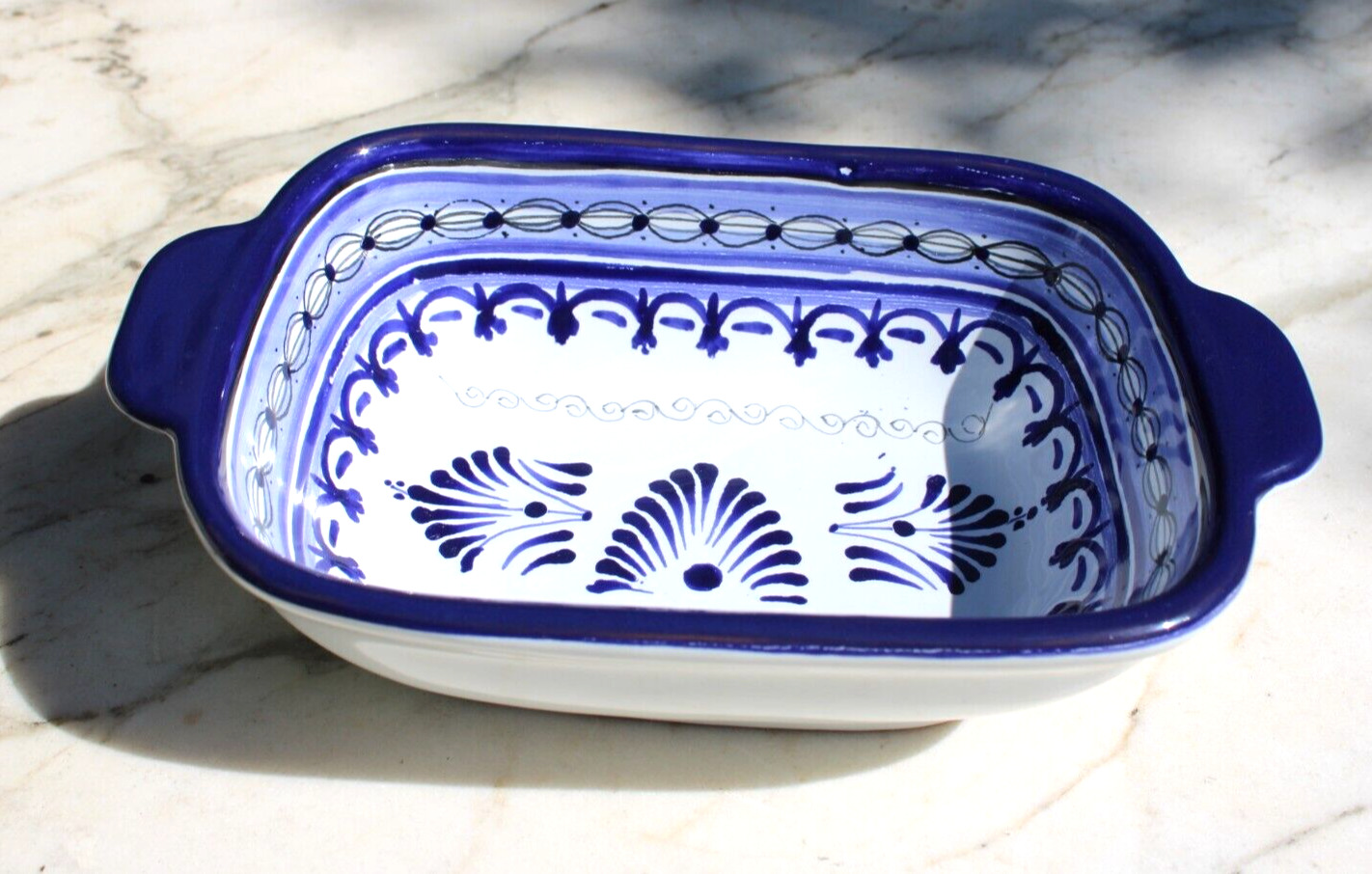 Vintage HAND PAINTED POTTERY DISH SIGNED HERNANDEZ PUE MEXICO Blue/White