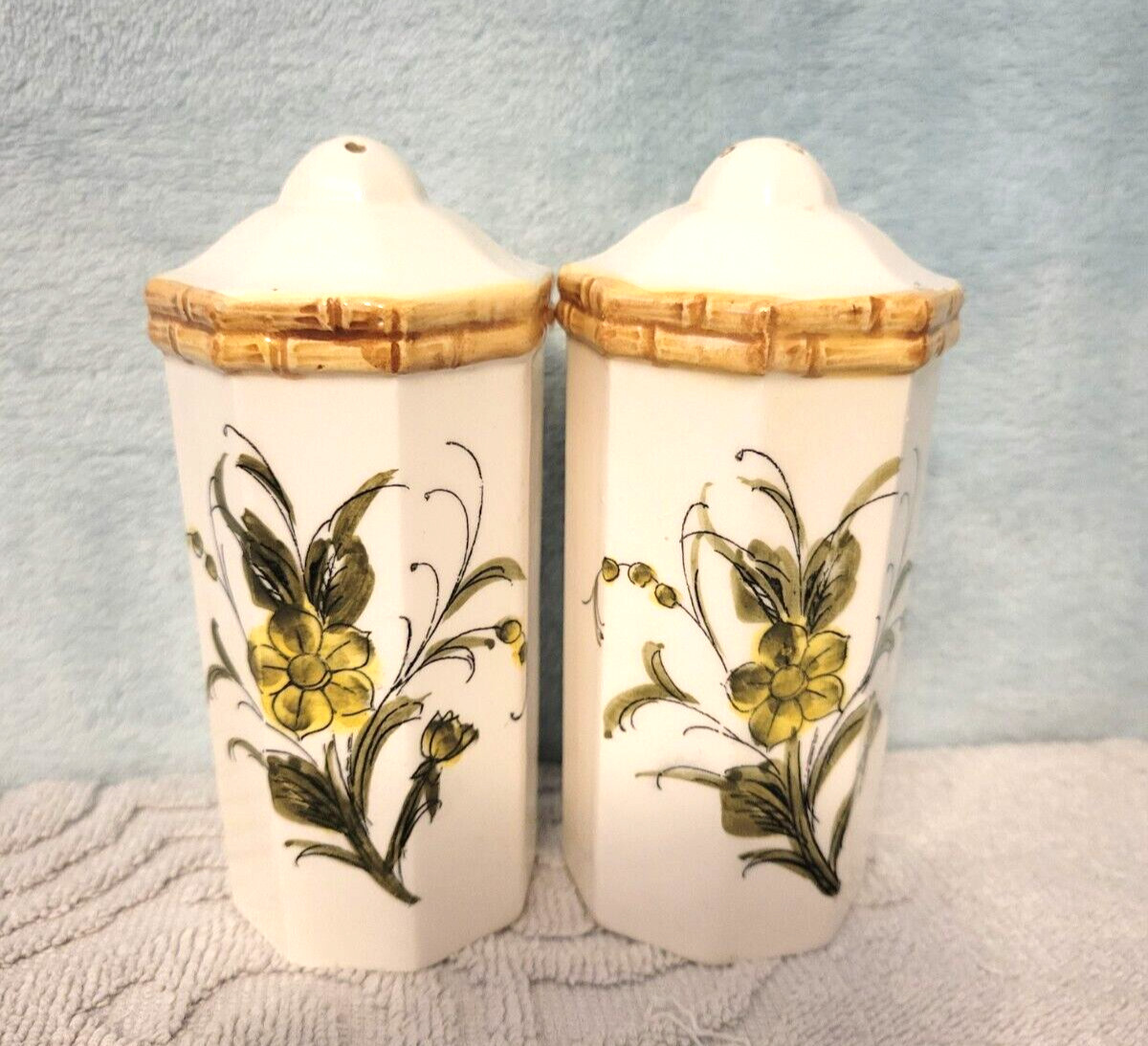 Porcelain/Ceramic Japanese Hand Painted Floral Salt and Pepper Shakers