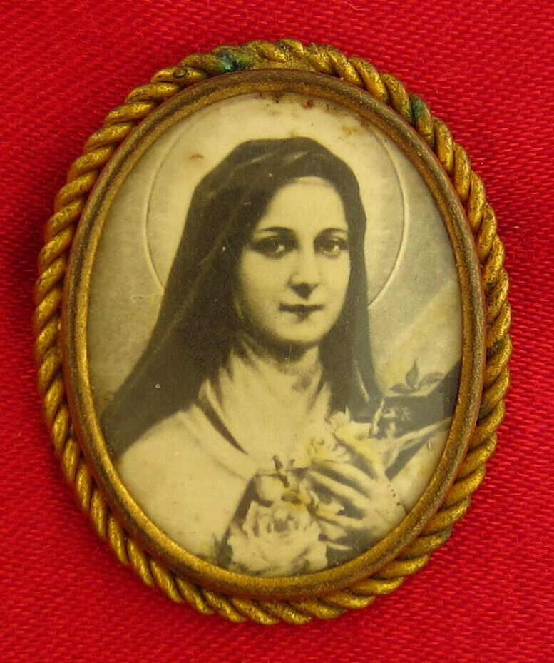 Vintage SAINT THERESE Pin Brooch Religious Catholic Goldtone French Photo Pin