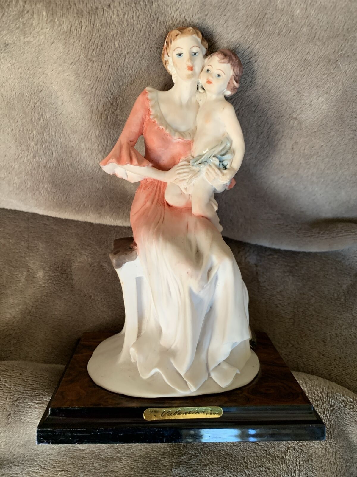 VALENTINO STATUE BY MIRIAM VINTAGE  MOTHER AND CHILD STATUE. 8”. Made In Italy