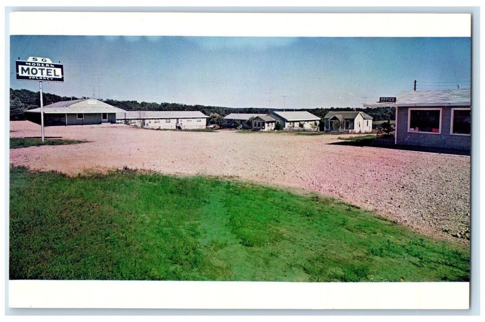 c1960\'s SG Motel And Restaurant Waynesville Missouri MO, Dirt Road Postcard