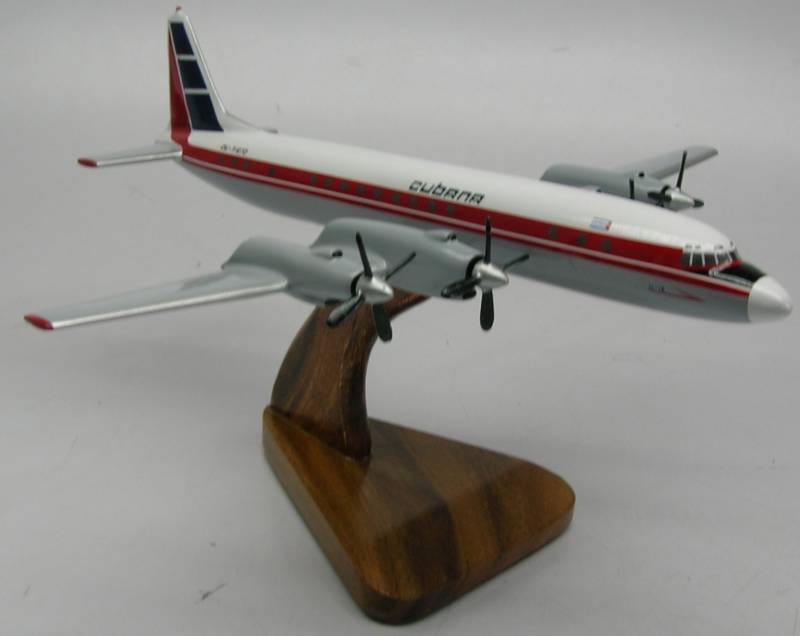 IL-18 Ilyushin Cubana IL18 Airplane Desk Wood Model  Regular New