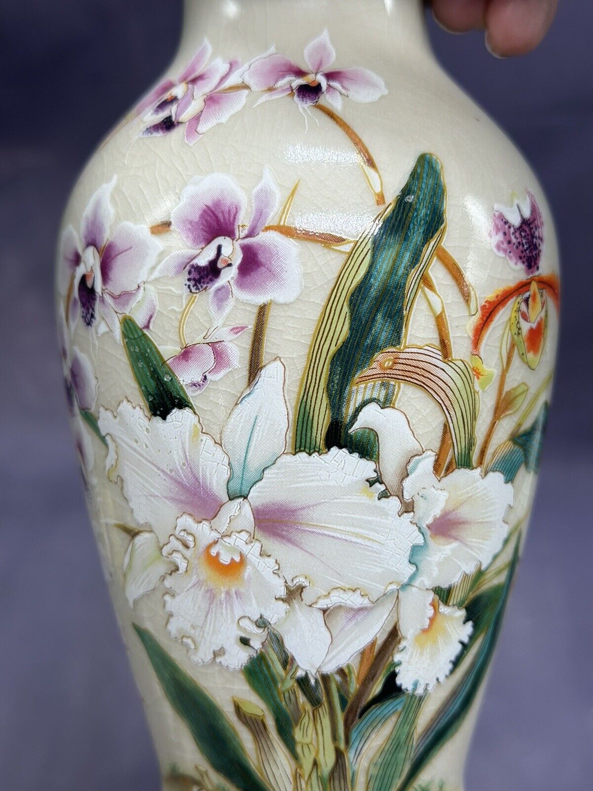 Vintage Toyo Japan White Orchid Floral Porcelain Crackle Glaze Vase