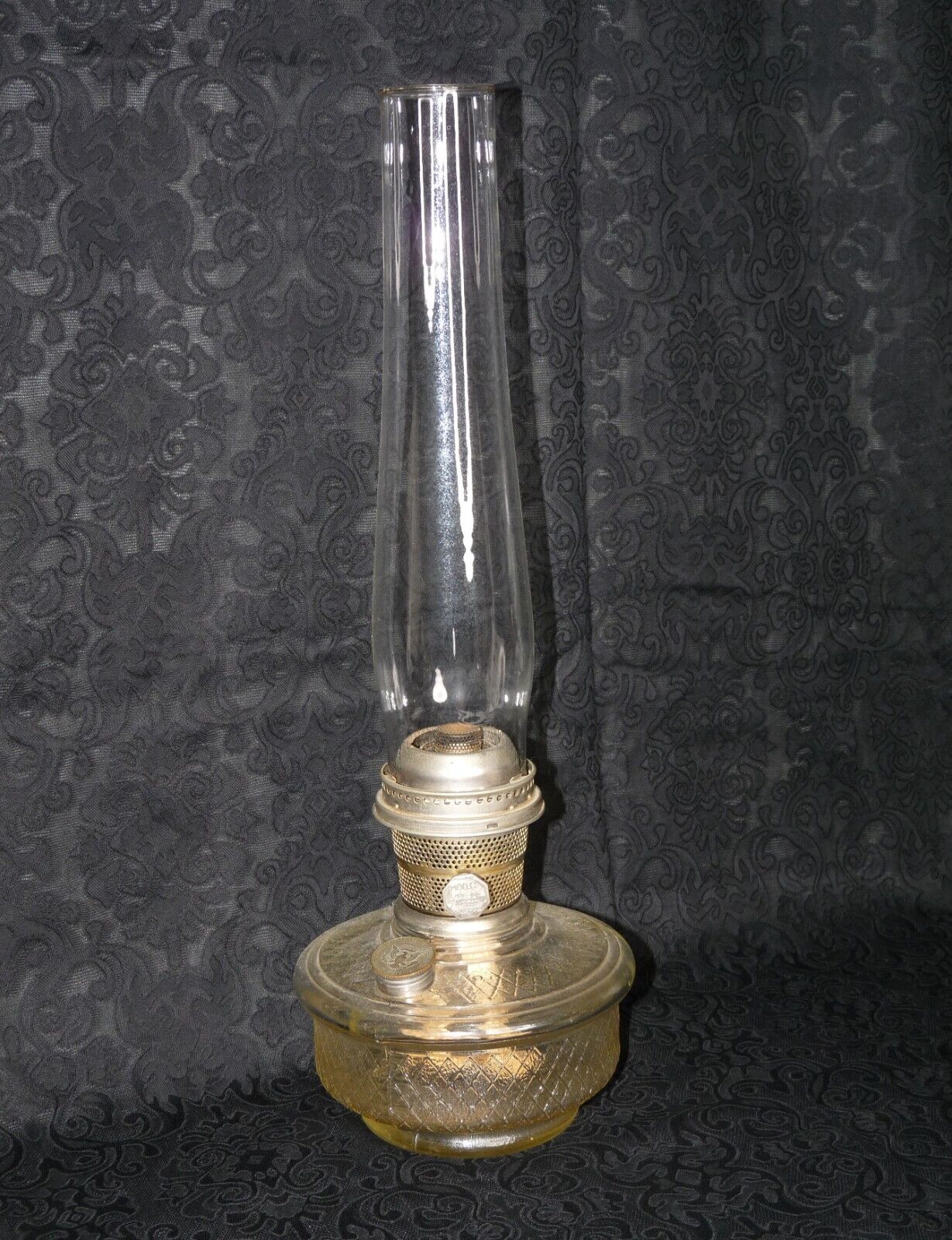 RARE Vintage Aladdin Model C Oil Lamp With Clear Diamond Quilt Font Brazil C-164