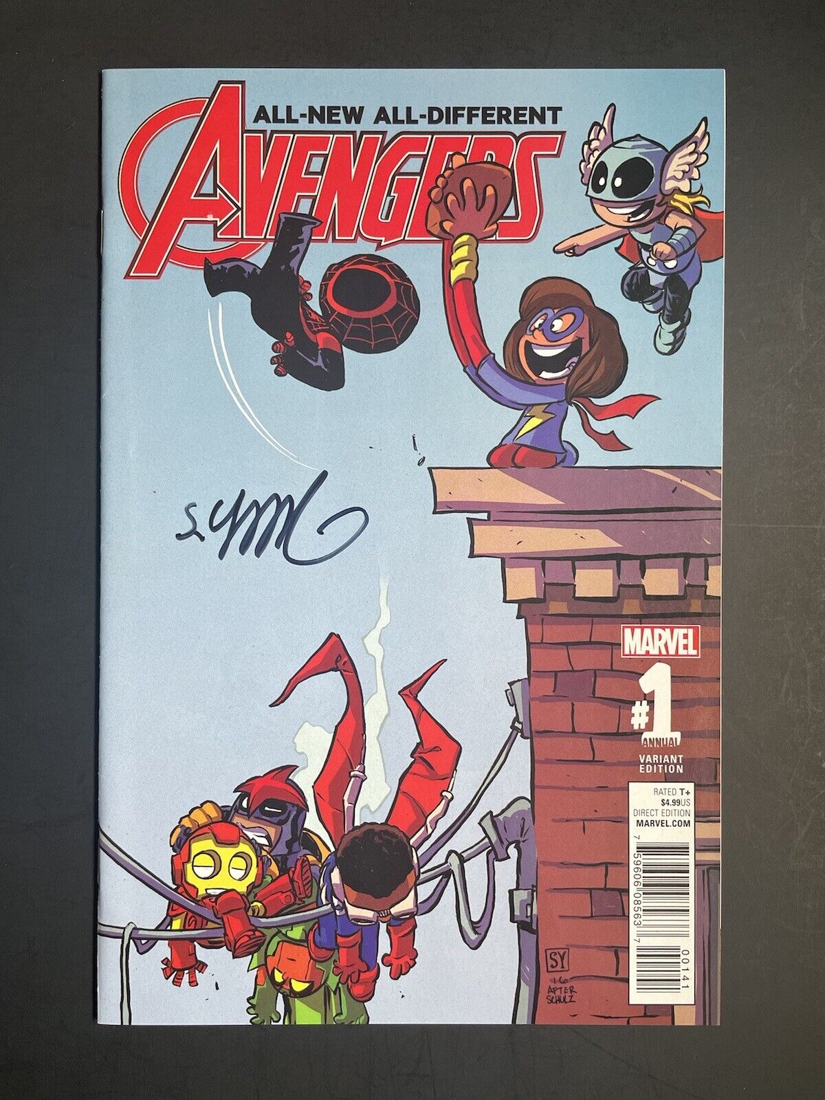 All-New All-Different Avengers Annual 1 Skottie Young signed Marvel Comics VF/NM