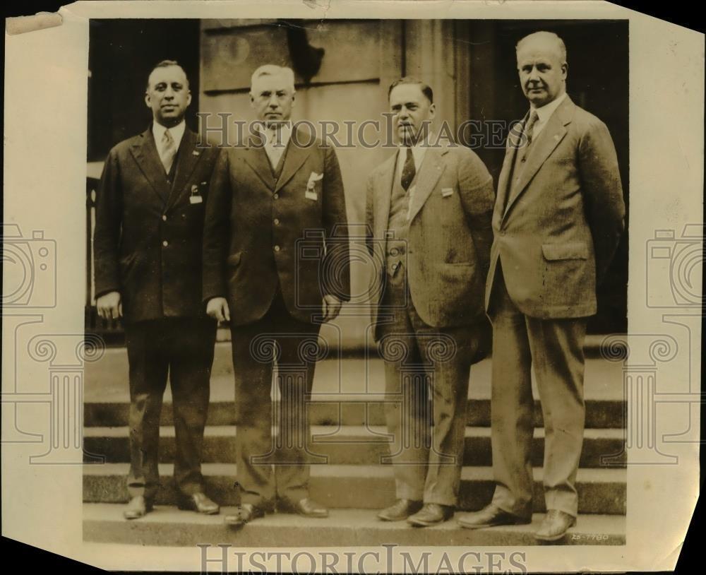 1926 Press Photo Kiwanis Officials for 1925-26 at Annual Convention at Montreal