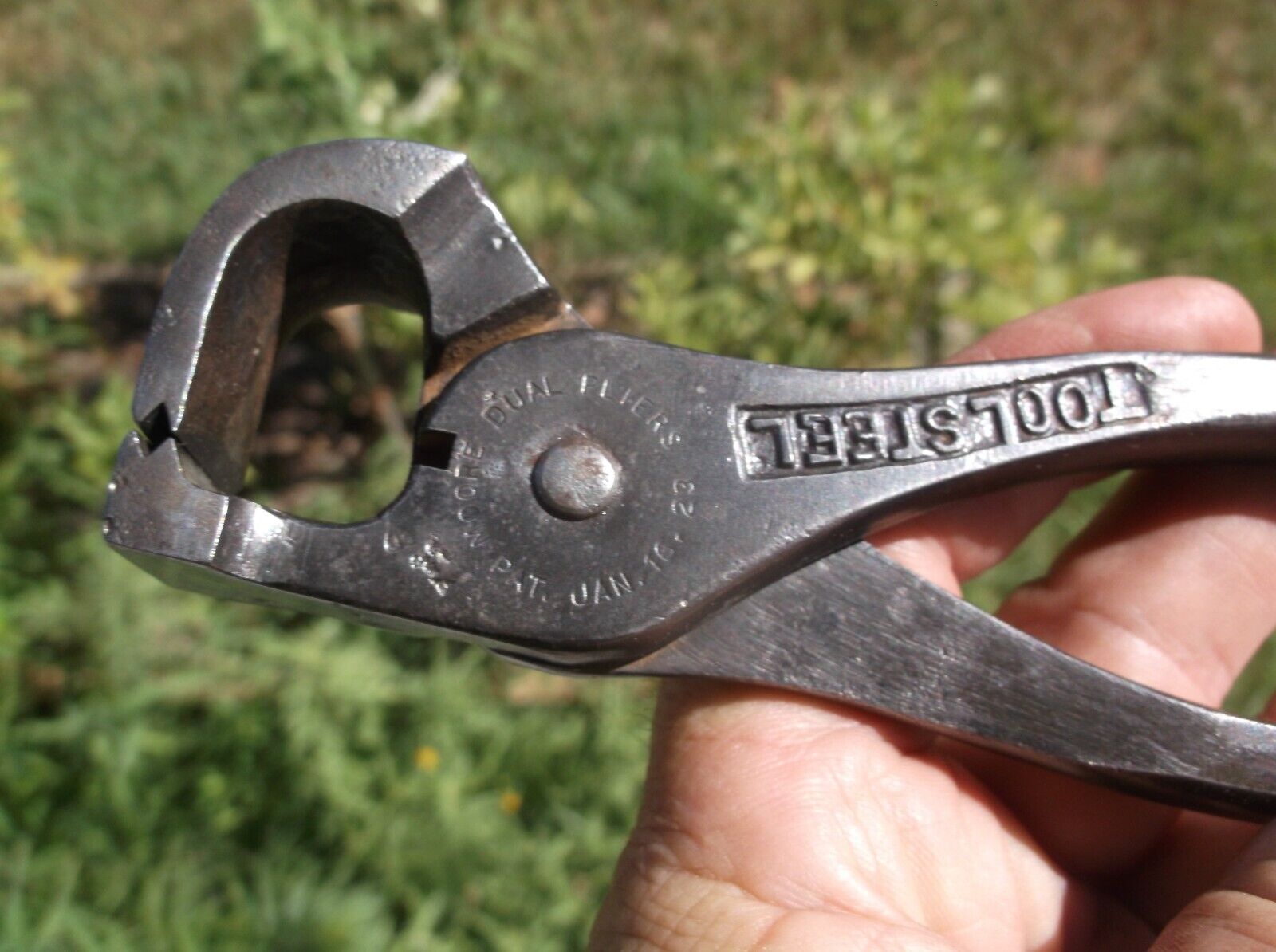 Rare Vintage Tool Steel Moore Dual Pliers nail pulling 1923
