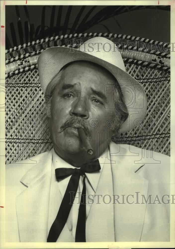 1980 Press Photo Actor Howard Duff in Television\'s \