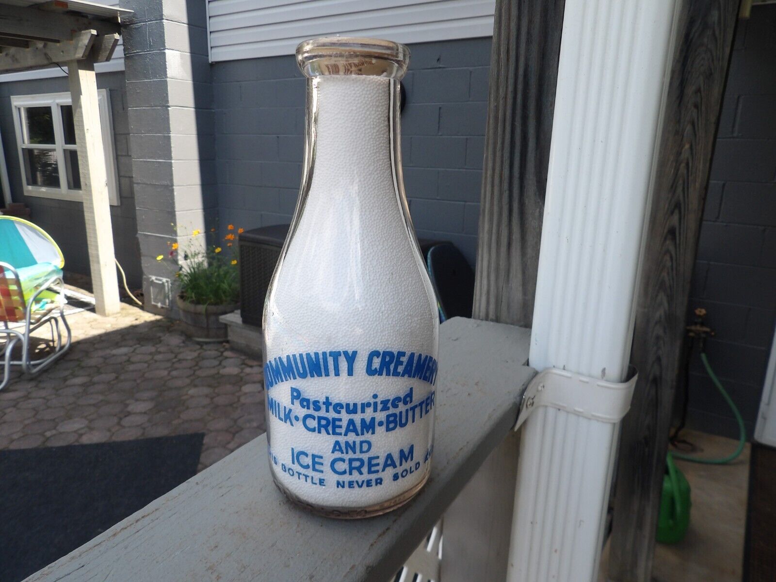 Vintage 1940 Community Creamery Blue Paint Quart Milk Bottle Ice Cream Ph. 2841