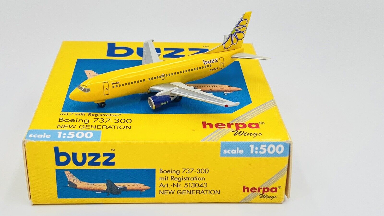 HERPA WINGS (513043) 1:500 BUZZ BOEING 737-300 BOXED