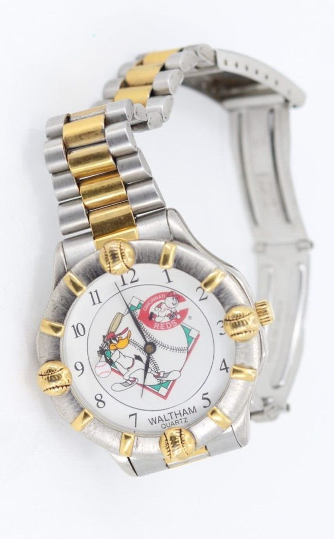 vintage waltham 1994 wrist watch Cincinnati Reds quartz looney tunes daffy duck