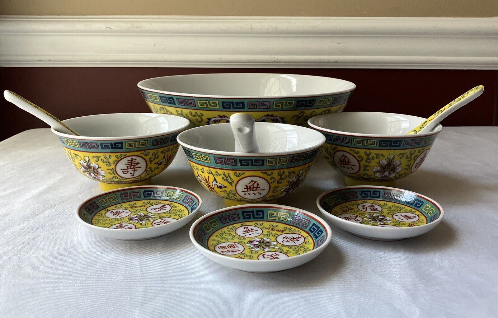VTG 10-piece Taiwanese Famille Jaune Porcelain Bowls, Sauce Plates & Spoons