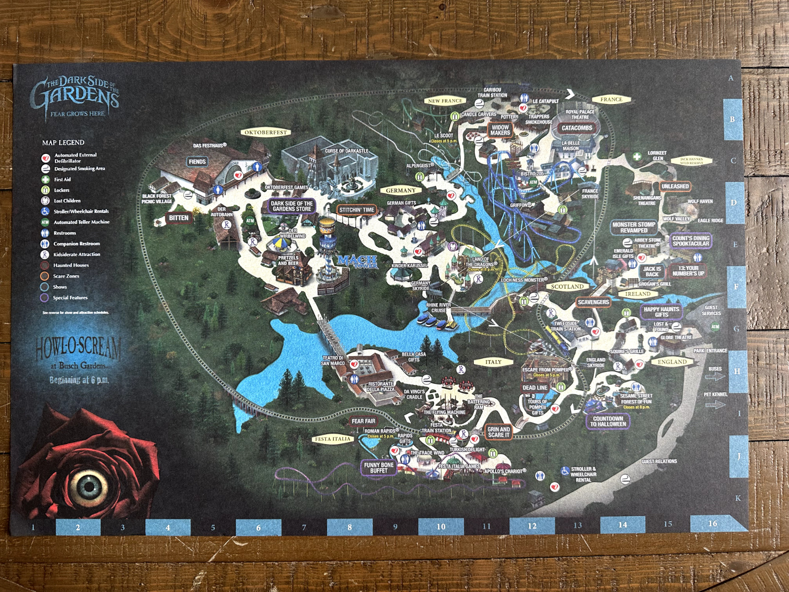 2011 Busch Gardens Williamsburg Howl-O-Scream Theme Park Map / Poster 11x16