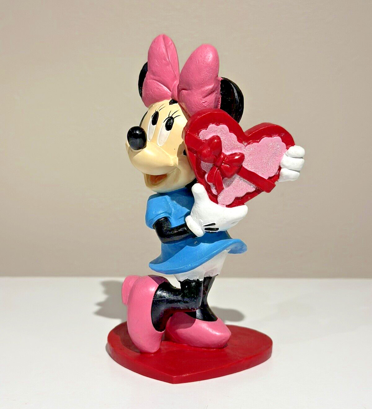 Disney Minnie Figurine Valentine's Day w/ Heart Chocolate Vintage