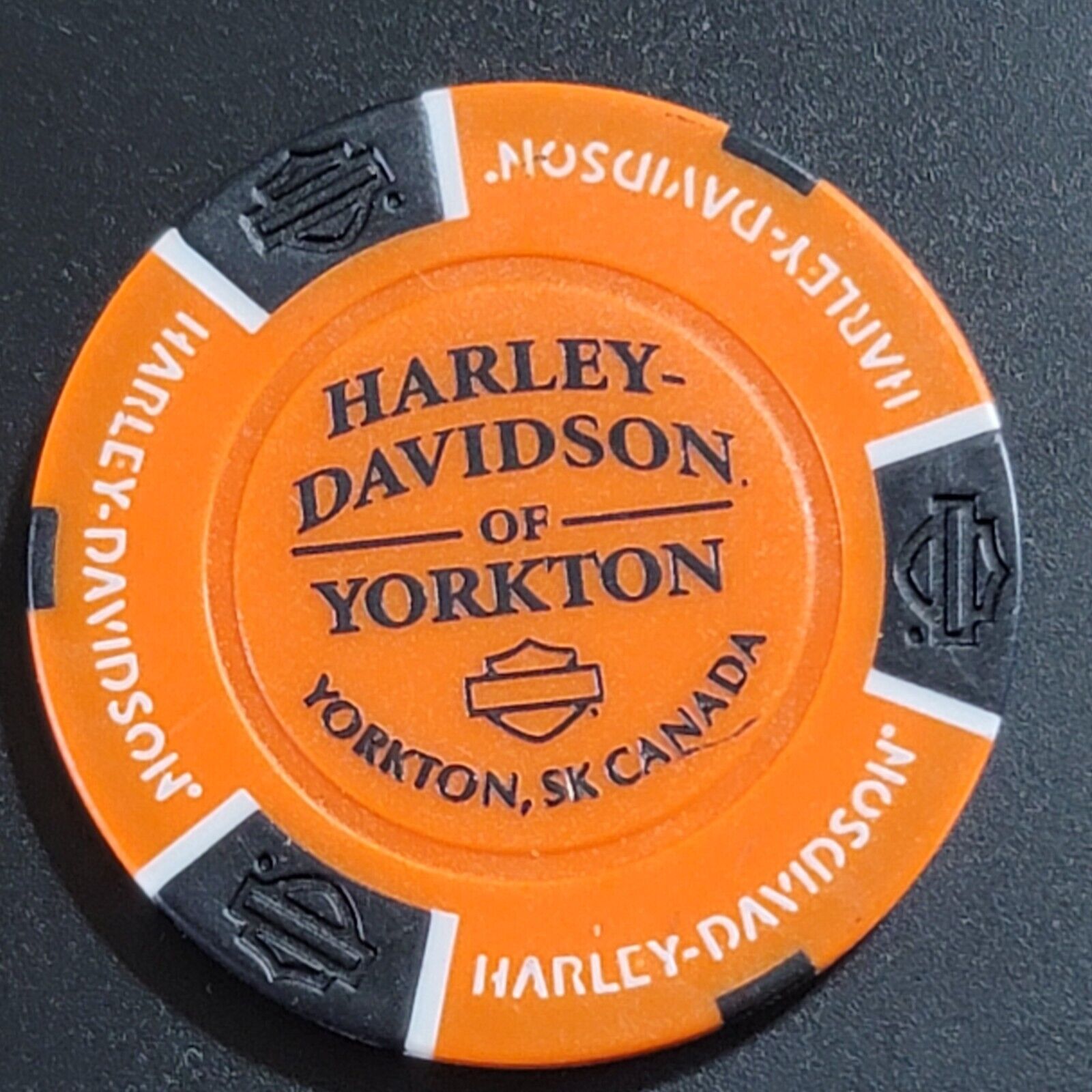 HD OF YORKTON - SASKATCHEWAN CANADA (Orange/Blk) International Harley Poker Chip