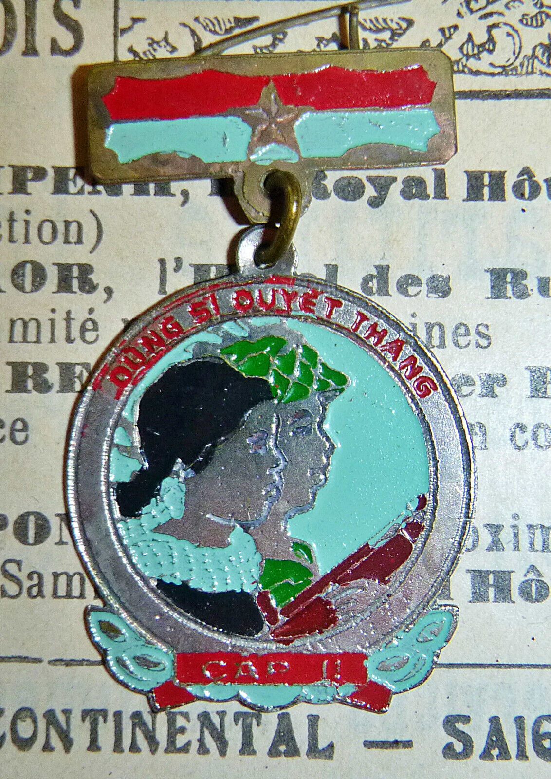 VC MEDAL - HEROES DETERMINED FOR VICTORY - VIET CONG - NLF - Vietnam War - C.205