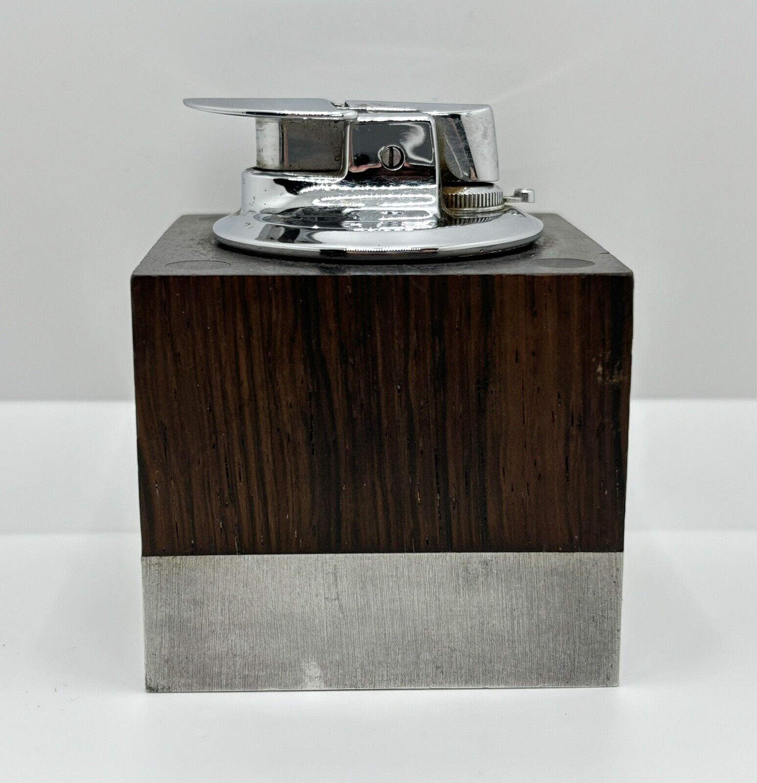 Ronson Varaflame Tivoli Wood / Aluminum Base Vintage Desk Lighter