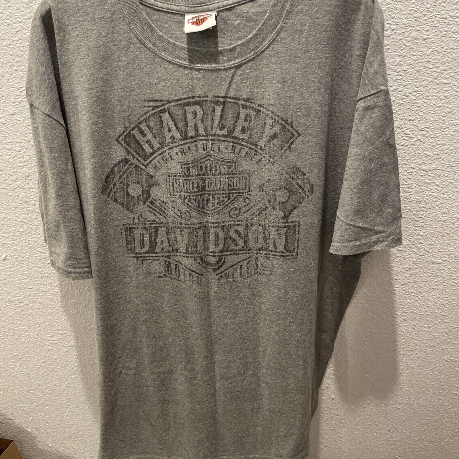 Men’s Harley Davidson Vintage Look Tshirt  (E20)