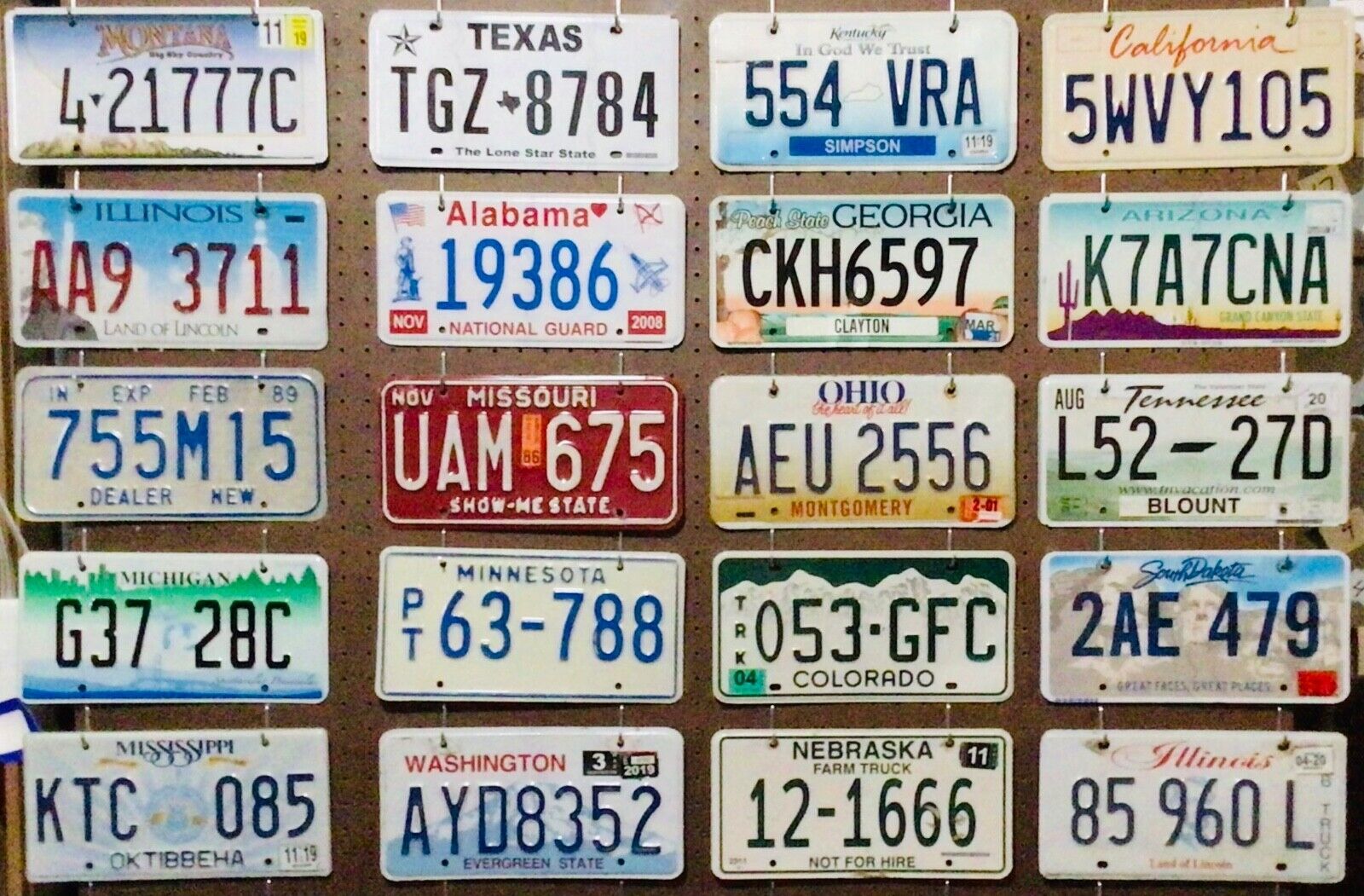 Large lot 20 bulk license plates -LOOK AT MY OTHER LOWER COST SHIPPING LISTINGS