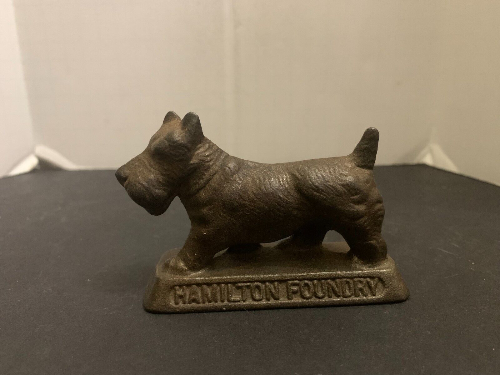 Vintage Hamilton Foundry Cast Metal Scottish Terrier Scotty Dog Paperweight