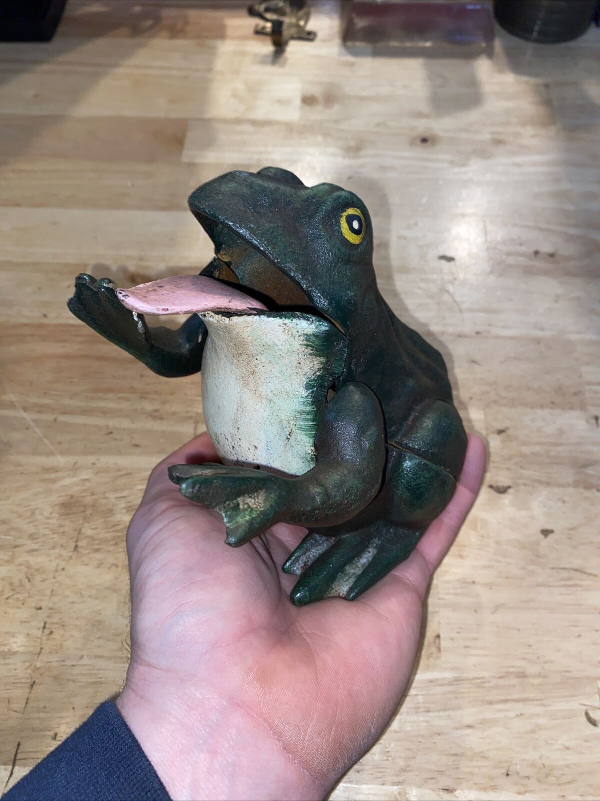 Frog Toad Mechanical Piggy Bank Patina Cast Iron Lizard Reptile Collector METAL