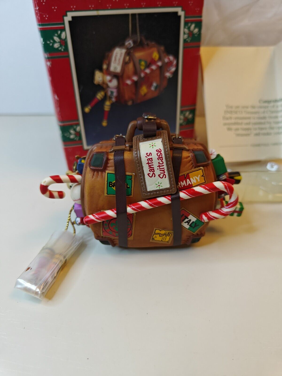 1990 Enesco Treasury of Christmas Ornaments Santa's Suitcase 566160