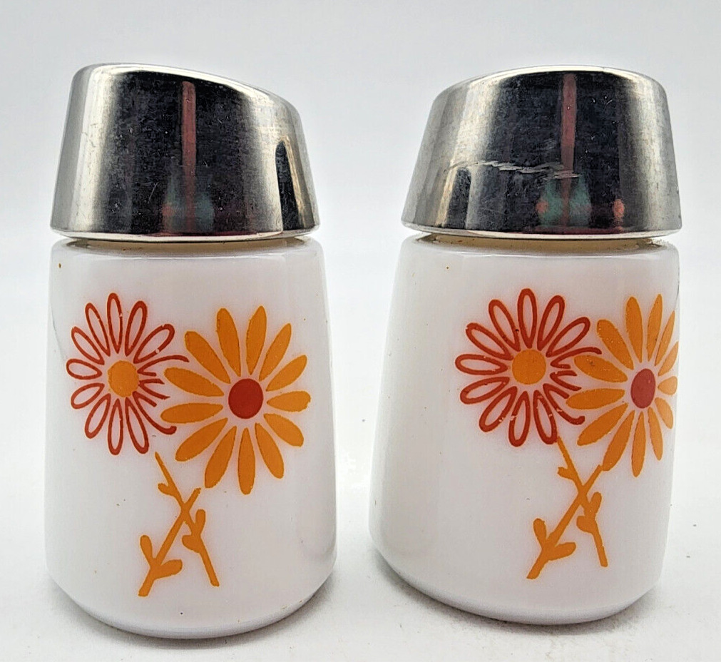 Vintage Starline MCM Milkglass Orange Flower Salt/Pepper Shakers '60s-'70s