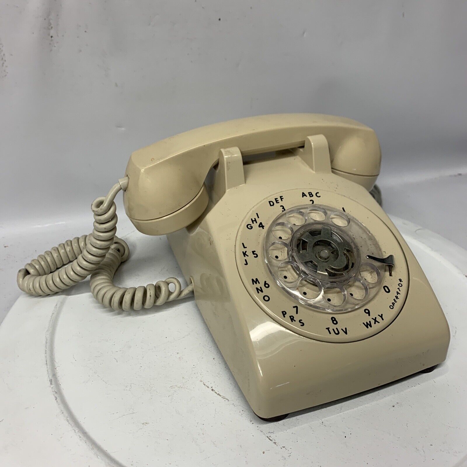 Vintage 1960's ITT Cream Off White. Rotary Desk Phone Model 500  Landline - HLN